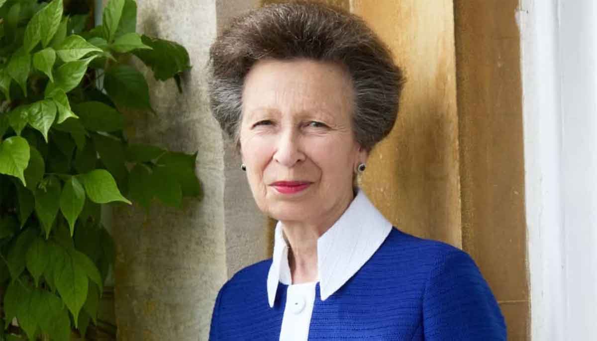 Peter Phillips half-sister to attend royal wedding: Harry and Meghan snubbed
