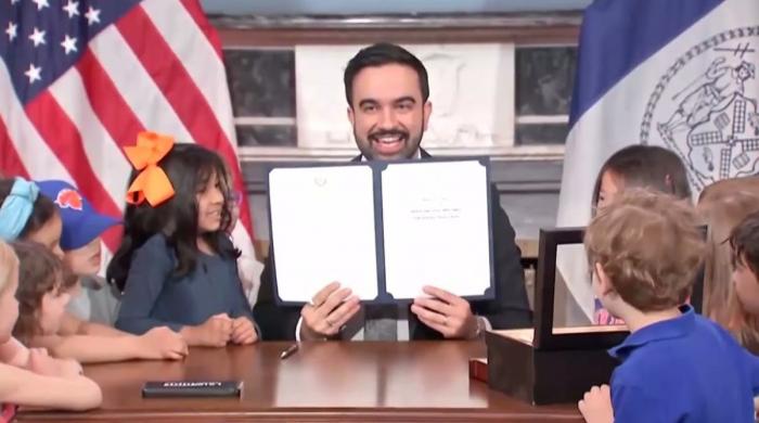 Mamdani signs mock 'executive order’ letting kids stay up for NBA Finals