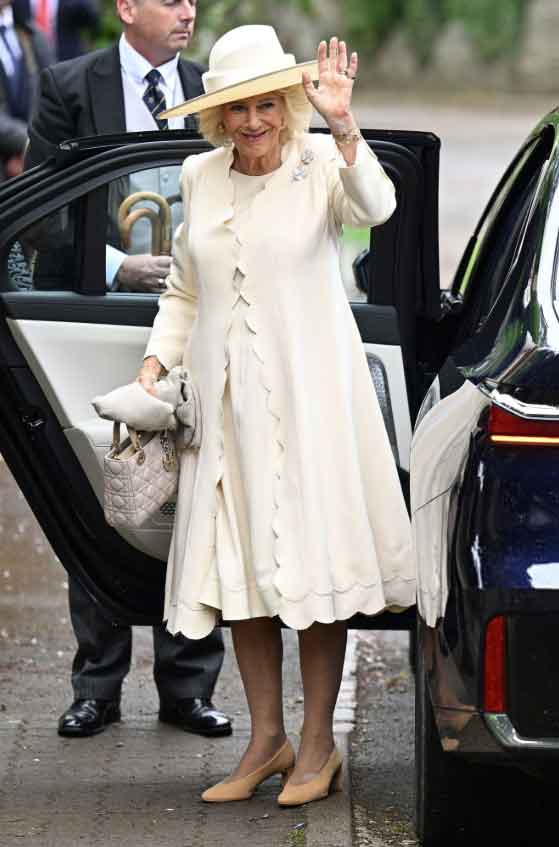 Peter Phillips and Harriet Sperlings royal wedding in pictures