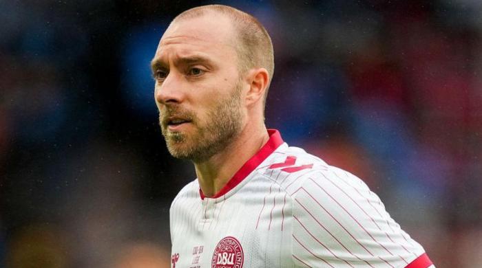 Christian Eriksen conscious after collapsing during Denmark match