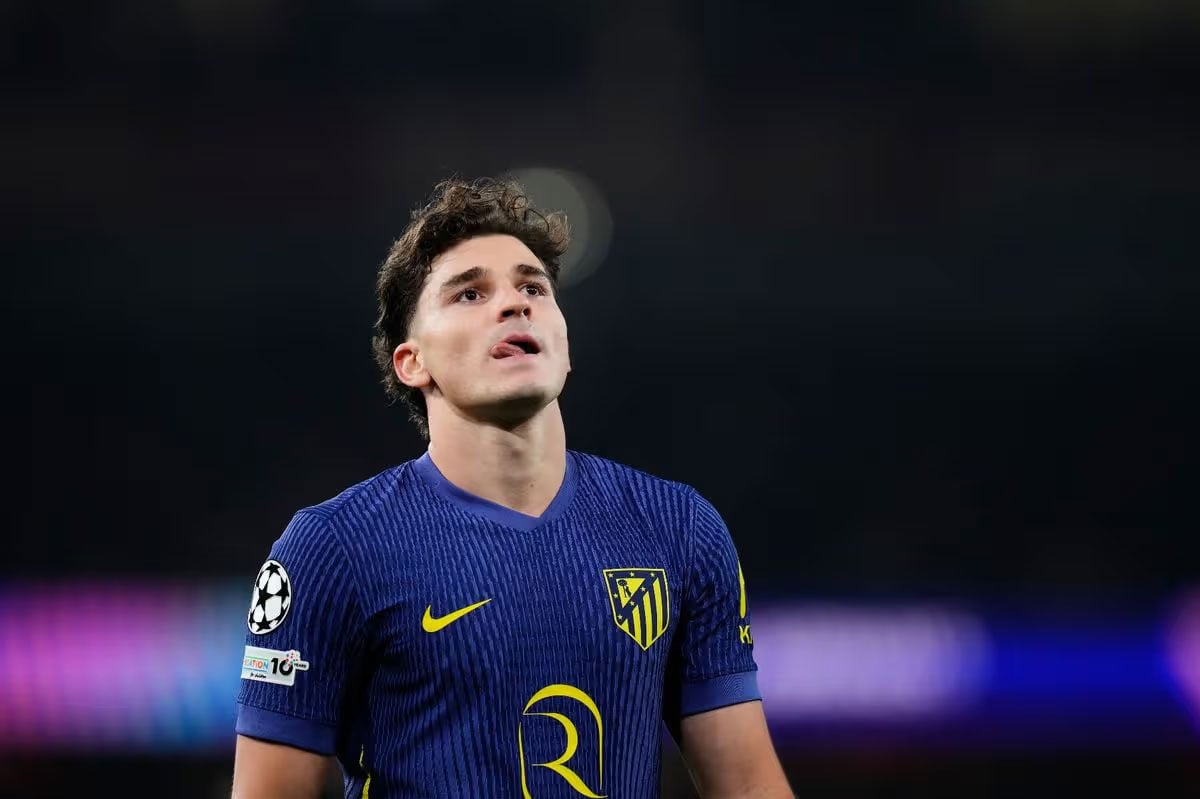 Atletico Madrid rejects Real Madrids €150M bid for Julian Alvarez