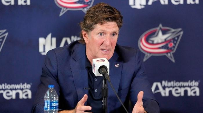 Mike Babcock cleared by NHL as Edmonton Oilers move closer to hiring him
