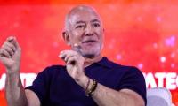 Jeff Bezos Says Moon Colonies Could Save Earth — Here's Why 