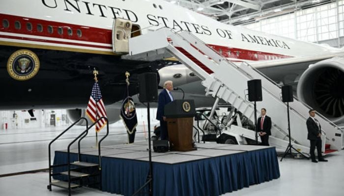 Trump new Air Force One vs his luxury 757: Design showdown