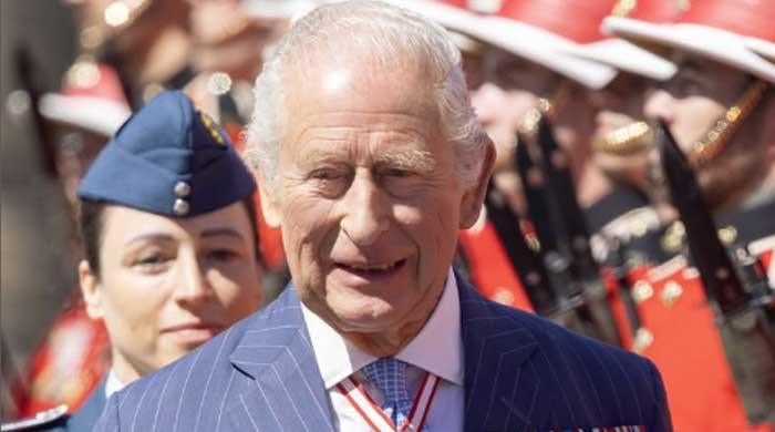 King Charles 'reacts' as Piers Morgan shouts 'Your Majesty'