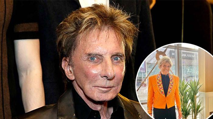 Barry Manilow fan says dream meet-and-greet ended in disappointment
