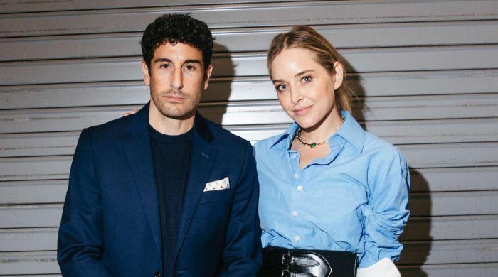 Jenny Mollen claims to be in 'different type of romance' with Jason Biggs after separation