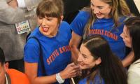 Taylor Swift Receives Credit For Viral Knicks Game Fashion Moment