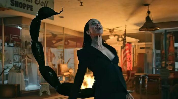 Katy Perry debuts shocking scorpion tail in new music video: Watch