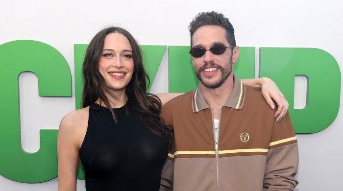 Elsie Hewitt's post-baby glow makes fans pity Pete Davidson