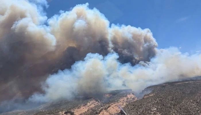 3 Firefighters killed, 2 injured after Snyder fire escalates on Utah-Colorado Border