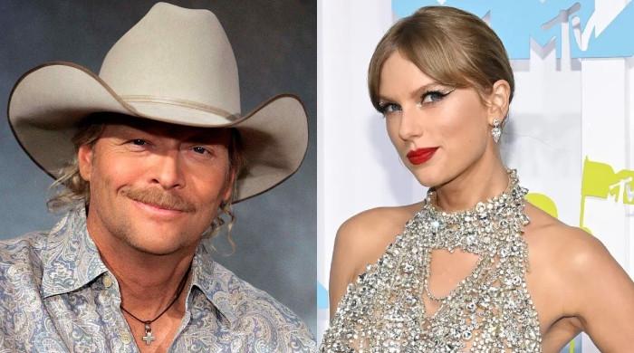 Taylor Swift faces shocking reaction at Alan Jackson concert