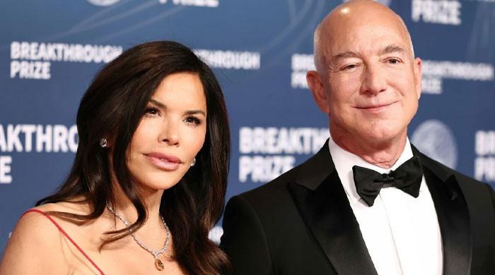 Jeff Bezos and Lauren Sanchez celebrate one year of marriage