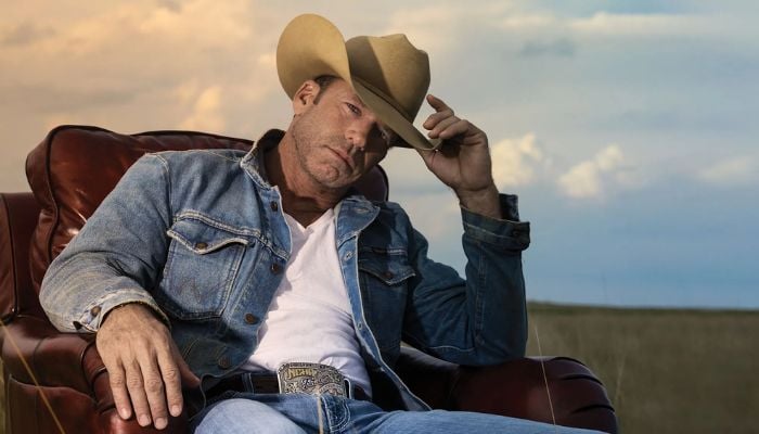 Taylor Sheridan blasts Hollywood studio executives: Im going to tell