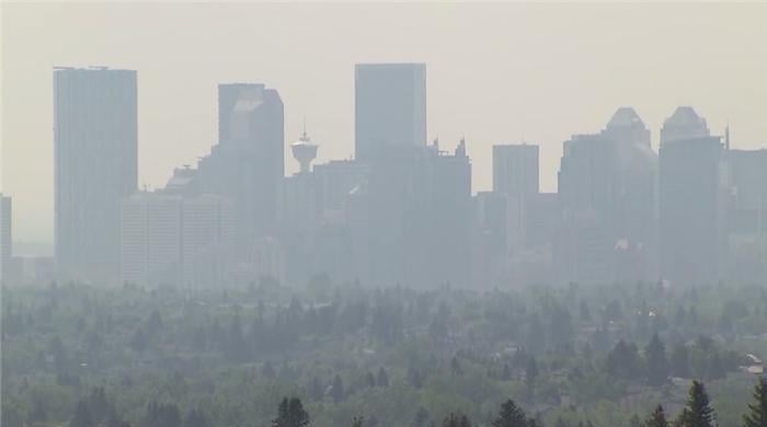 Calgary under air quality alert as wildfire smoke blankets Alberta