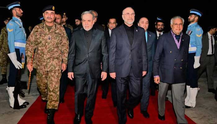 US indirectly warned Iran of alleged Israeli assassination plots during peace talks