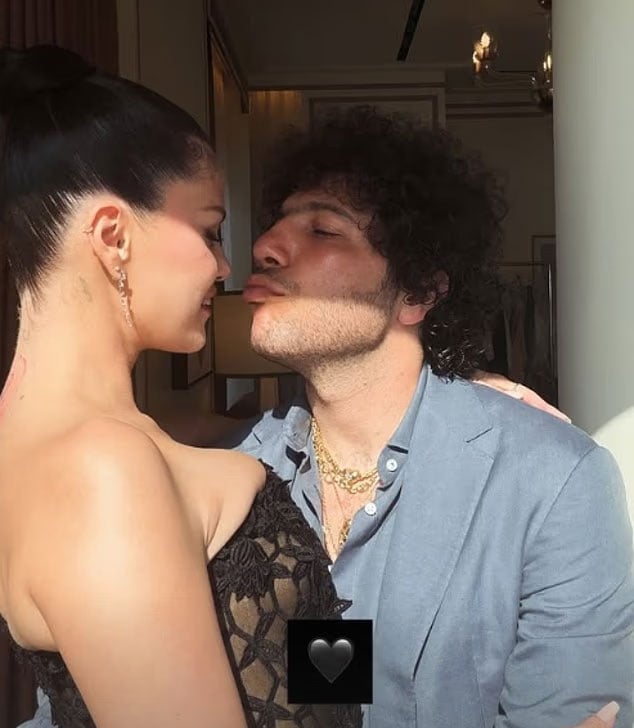 Selena Gomez puts Benny Blanco rumours to rest with new photos from Taylor Swifts wedding