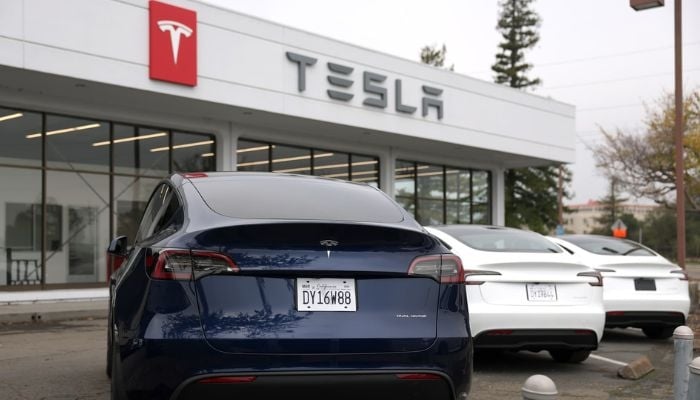 Tesla puts $200 weekly limit on AI spending for employees