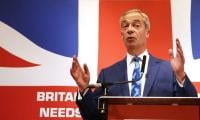 UK: Nigel Farage faces scrutiny over undisclosed funds linked to convicted criminal