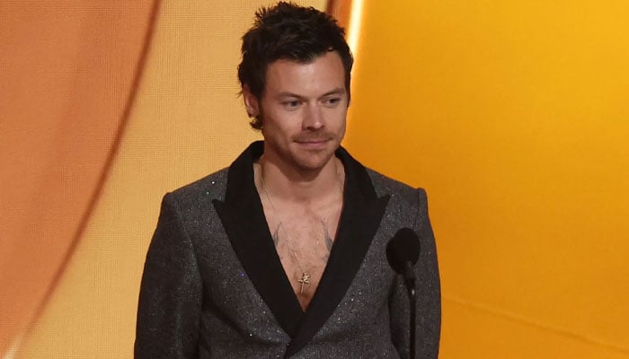 Harry Styles marks Wembley record with touching tribute to One Direction