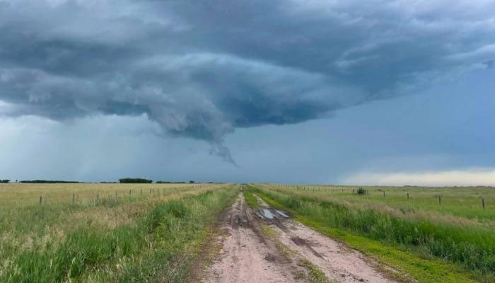 Tornado warnings force Saskatchewan residents into shelters as storms sweep region