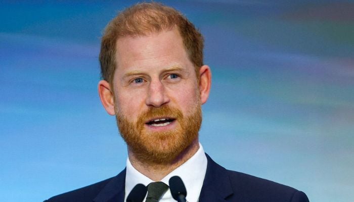 Buckingham Palace denies reports of Prince Harrys royal stay during UK trip