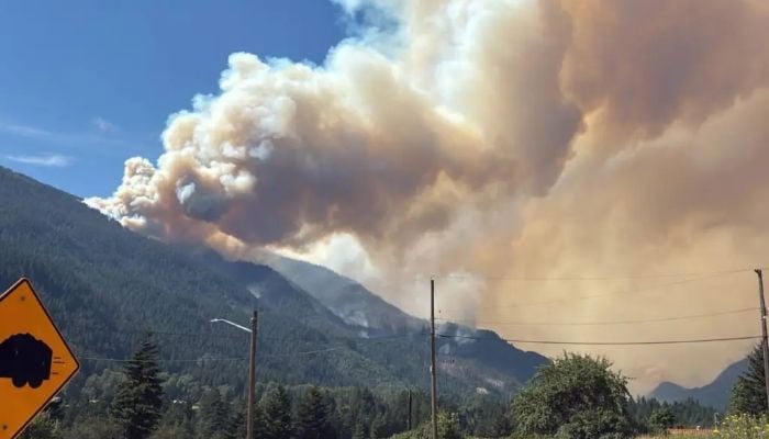 Wildfire smoke blankets Kamloops as Brunswick Creek blaze grows