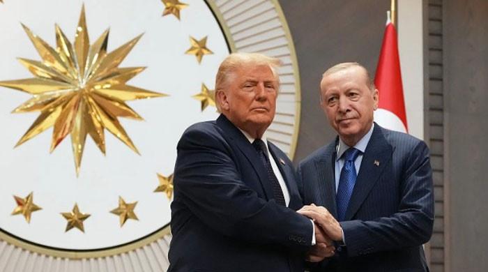  Trump vows to lift Turkey sanctions, considers F-35 deal at NATO summit