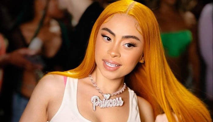 Ice Spice debuts massive $50,000 diamond tongue piercing; Biggest tongue ring in the world