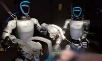 Humanoid robot performs first-ever surgery in major medical breakthrough