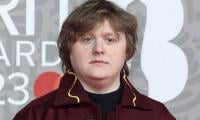  Lewis Capaldi Forced To Stop Show Twice Due To Crowd Chaos