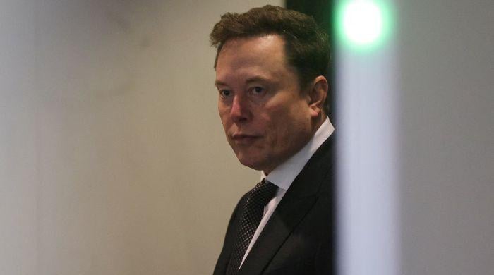Musk's 2024 Apple-OpenAI warning resurfaces after lawsuit
