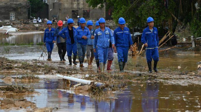 China evacuates 1.8 million as Typhoon Bavi nears Wenzhou