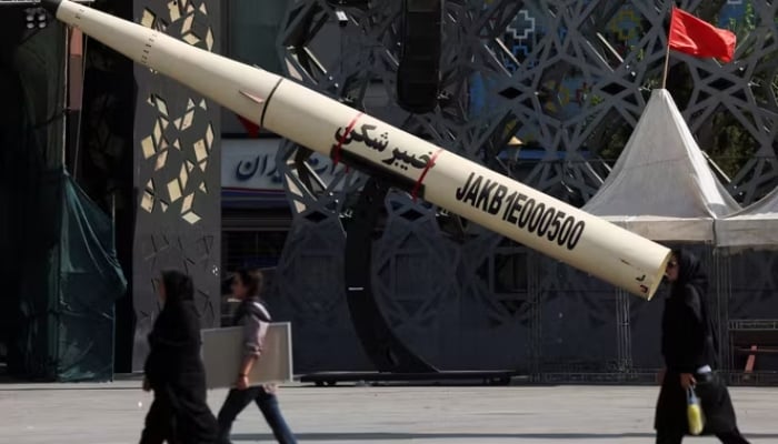 Iran attacks US bases in the Gulf after second night of American strikes