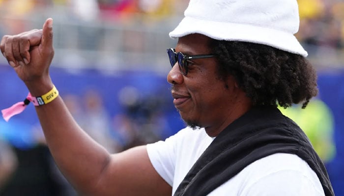 Why Jay-Zs final Yankee Stadium concert was delayed by three hours