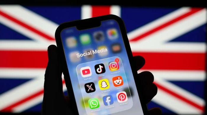 UK's midnight social media curfew for older teens explained