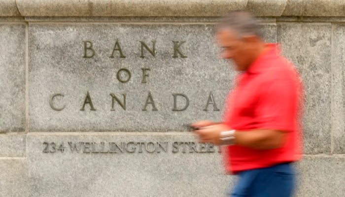 Bank of Canada sees economic recovery despite tariff and Middle East risks
