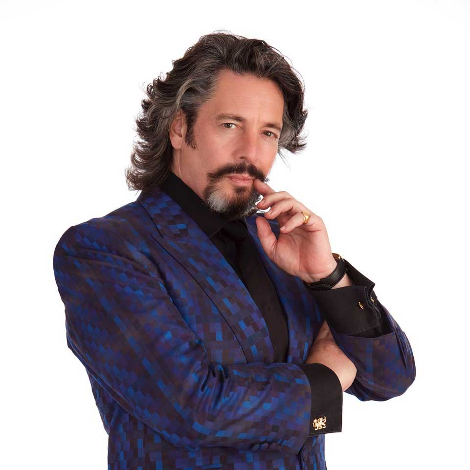 Laurence Llewelyn-Bowen