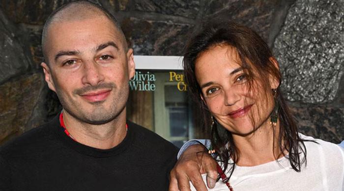 Katie Holmes 'in love' again with artist Jason Bard Yarmosky