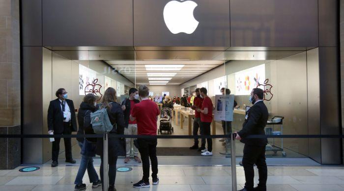 Apple sends legal letters to dozens of ex-staff at OpenAI