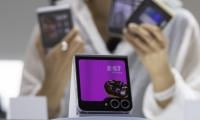 Pocket-sized AI-powered Phones Take Center Stage At China Show