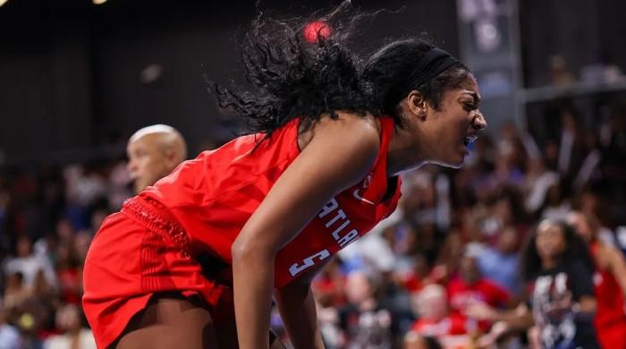 Angel Reese exits with leg injury in Atlanta Dream victory