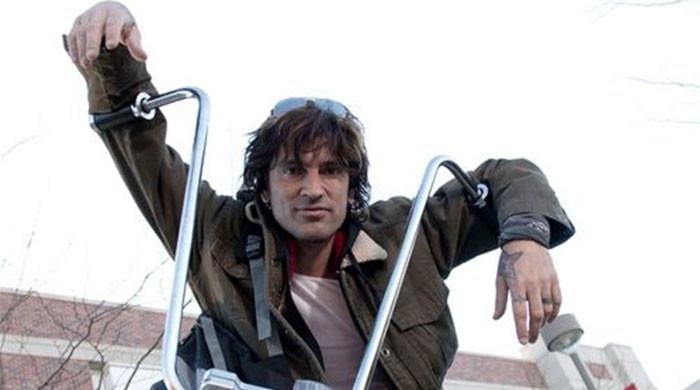Tommy Lee says money struggles led him to escort work
