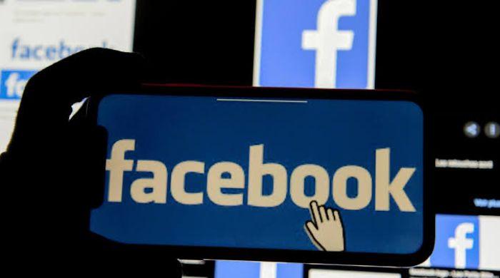 Facebook tests full-screen video feed to rival TikTok