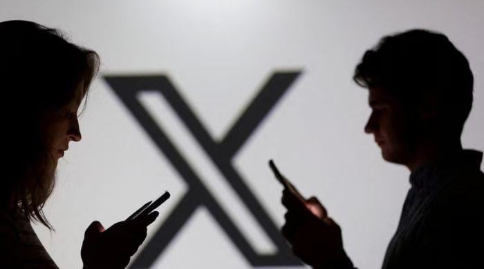 X removes 42,000 AI chatbot accounts, wins praise from users 