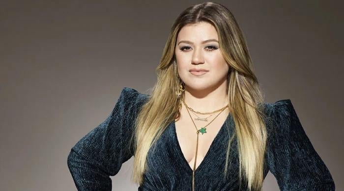 Kelly Clarkson talks about making single life ‘magical’ in fresh confession