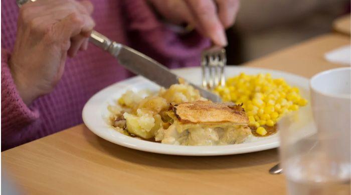 New research suggest restricted eating hours may reduce cognitive decline in older age