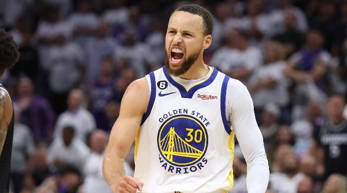Steph Curry's future with Warriors in doubt amid roster concerns