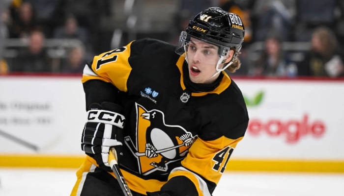 Penguins sign Ville Koivunen to eight-year contract extension