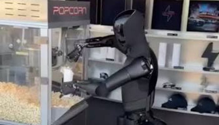 Tesla Optimus robot’s hilarious response to prankster at diner popcorn stand goes viral